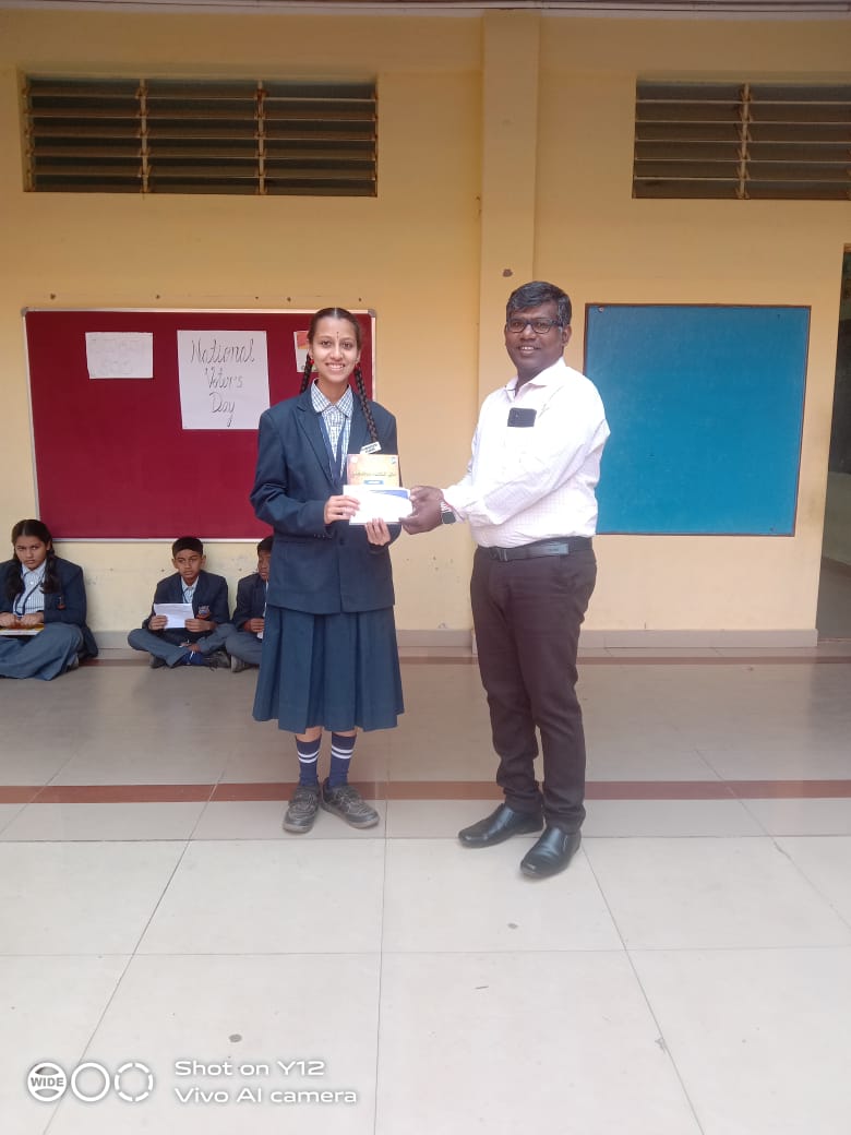 1st Prize in Singing Competition KK Vaibhavi from Grade X.
